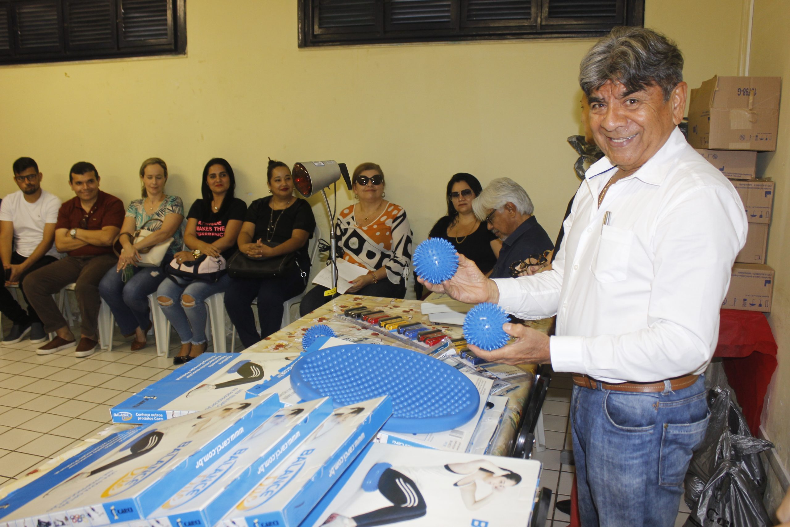 No momento, você está visualizando Secretaria da Saúde realiza entrega de equipamentos para os profissionais do Núcleo Ampliado de Saúde da Família