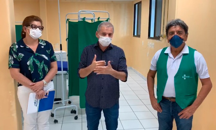 You are currently viewing Prefeito anuncia instalação de 39 leitos no Hospital de Maracanaú para atender pacientes com coronavírus (Covid-19)