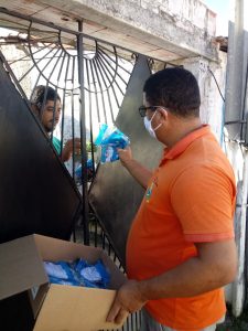 Read more about the article Prefeitura realiza entrega de máscaras de proteção nas comunidades carentes