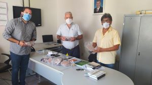 Read more about the article Prefeitura entrega máscaras do Programa Costurando Proteção para escolas municipais
