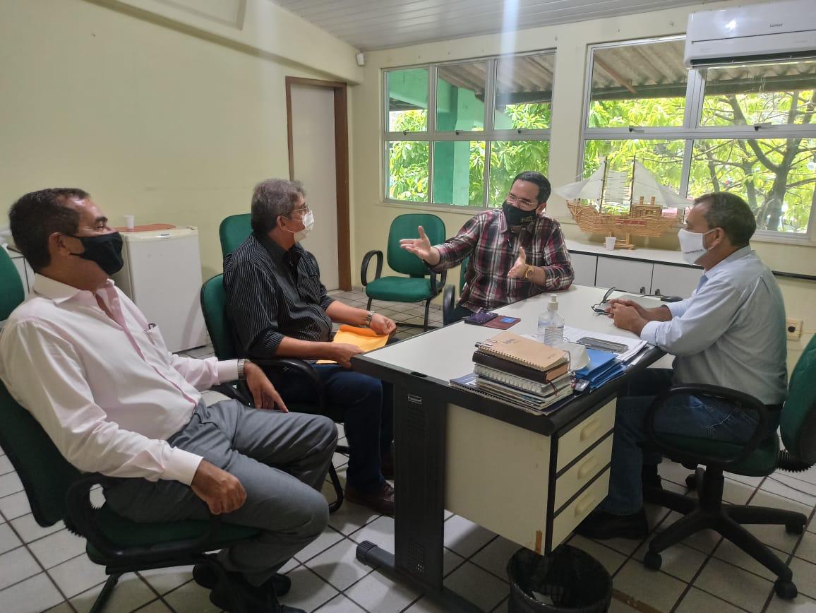 Read more about the article Secretário de Saúde realiza reunião com Conselho Federal de Farmácia do Ceará (CRF-Ce)