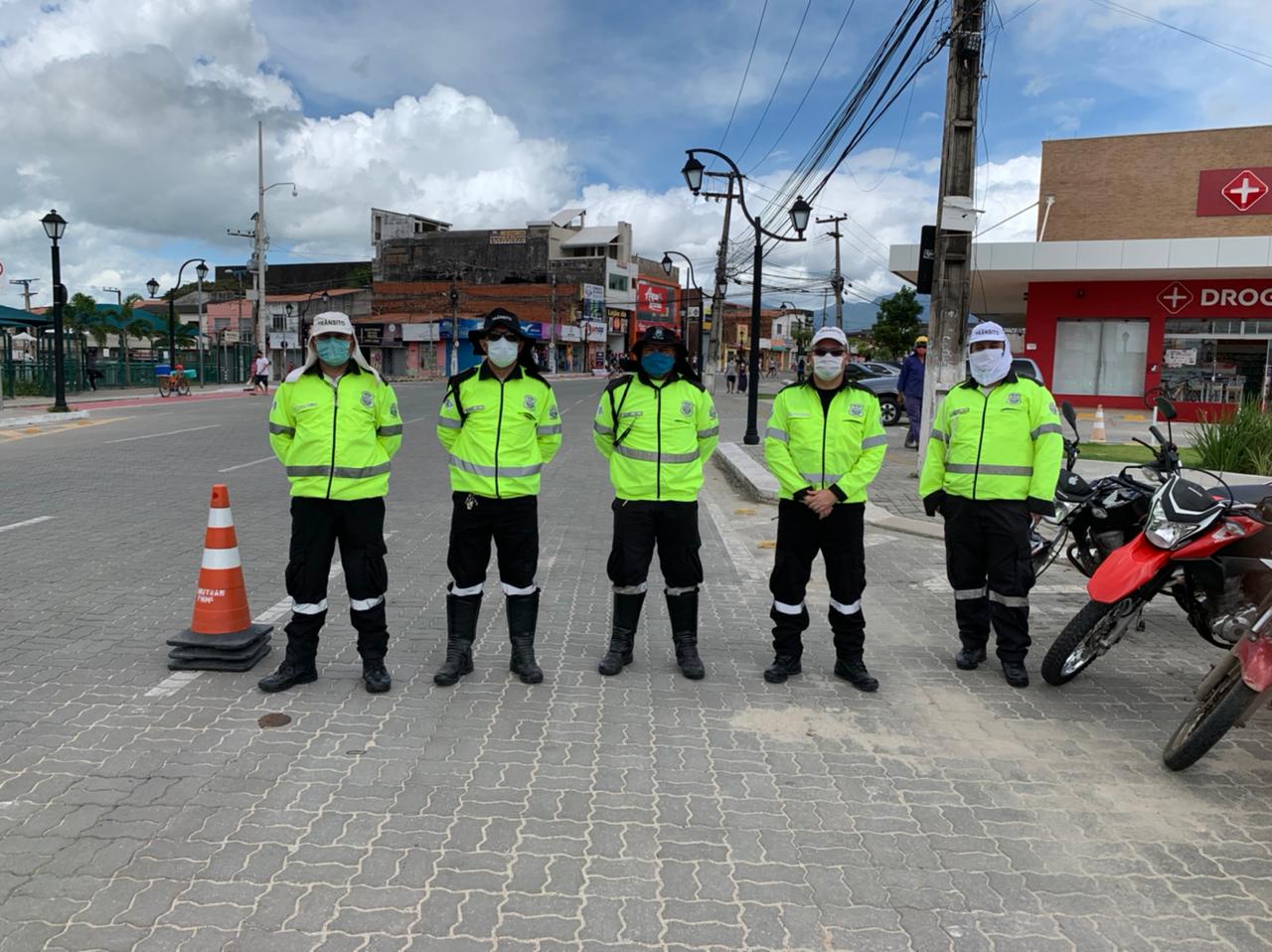 Leia mais sobre o artigo Demutran realiza blitz educativas em prol da campanha Maio Amarelo