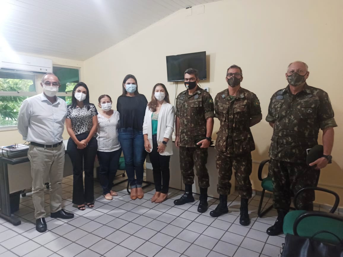 Você está visualizando atualmente Exército se dispõe a apoiar na vacinação contra Covid-19 em Maracanaú