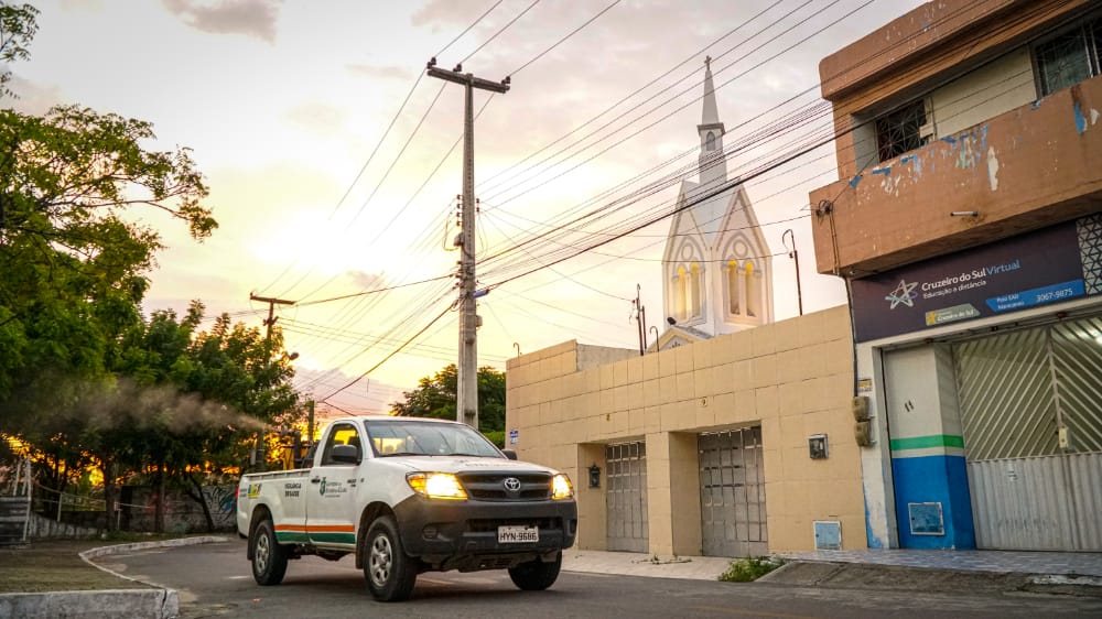 Você está visualizando atualmente Maracanaú recebe operação fumacê para combate à dengue e outras arboviroses