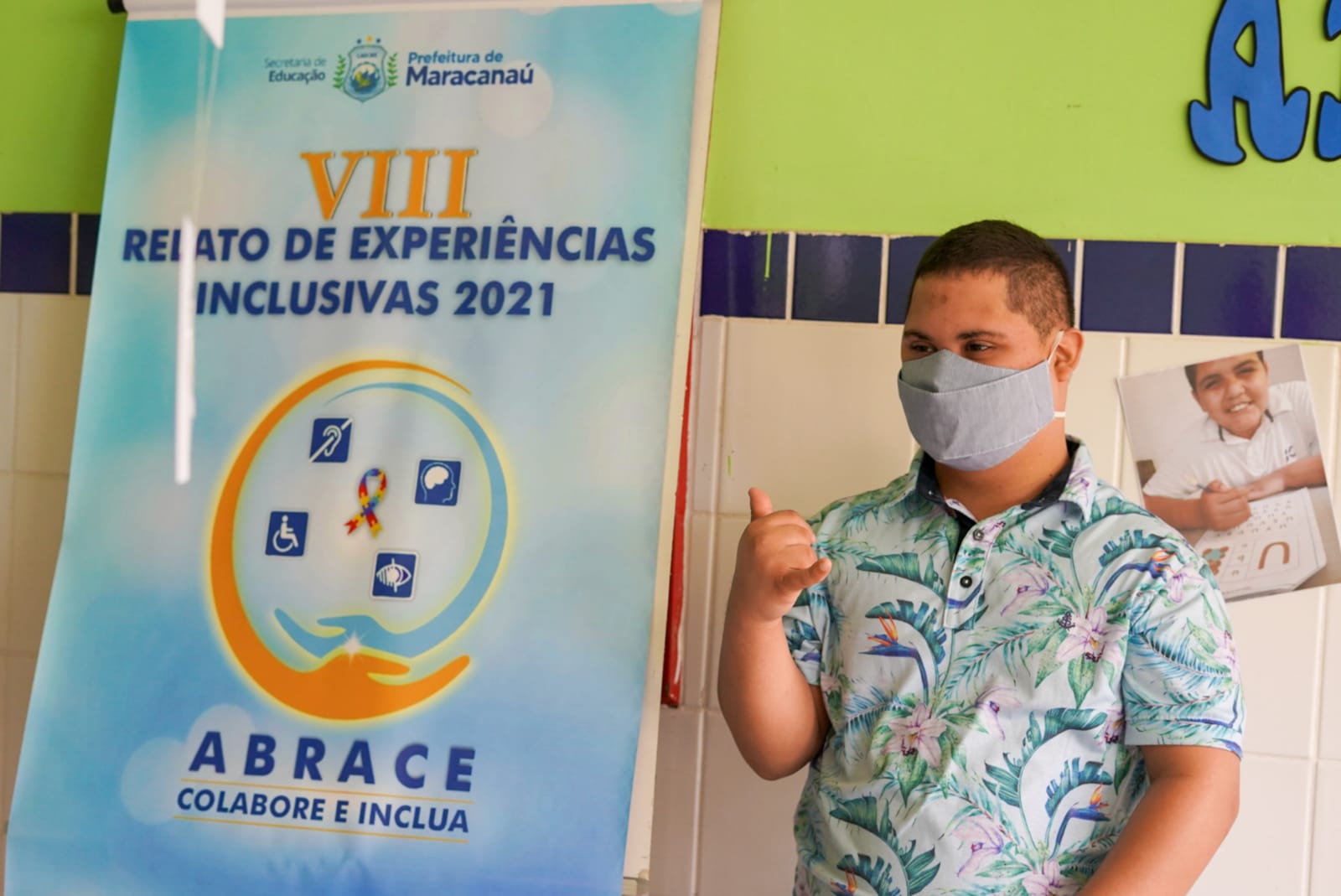 No momento, você está visualizando Secretaria de Educação realiza roda de conversa com estudantes com deficiência no VIII Relato de Experiências Inclusivas