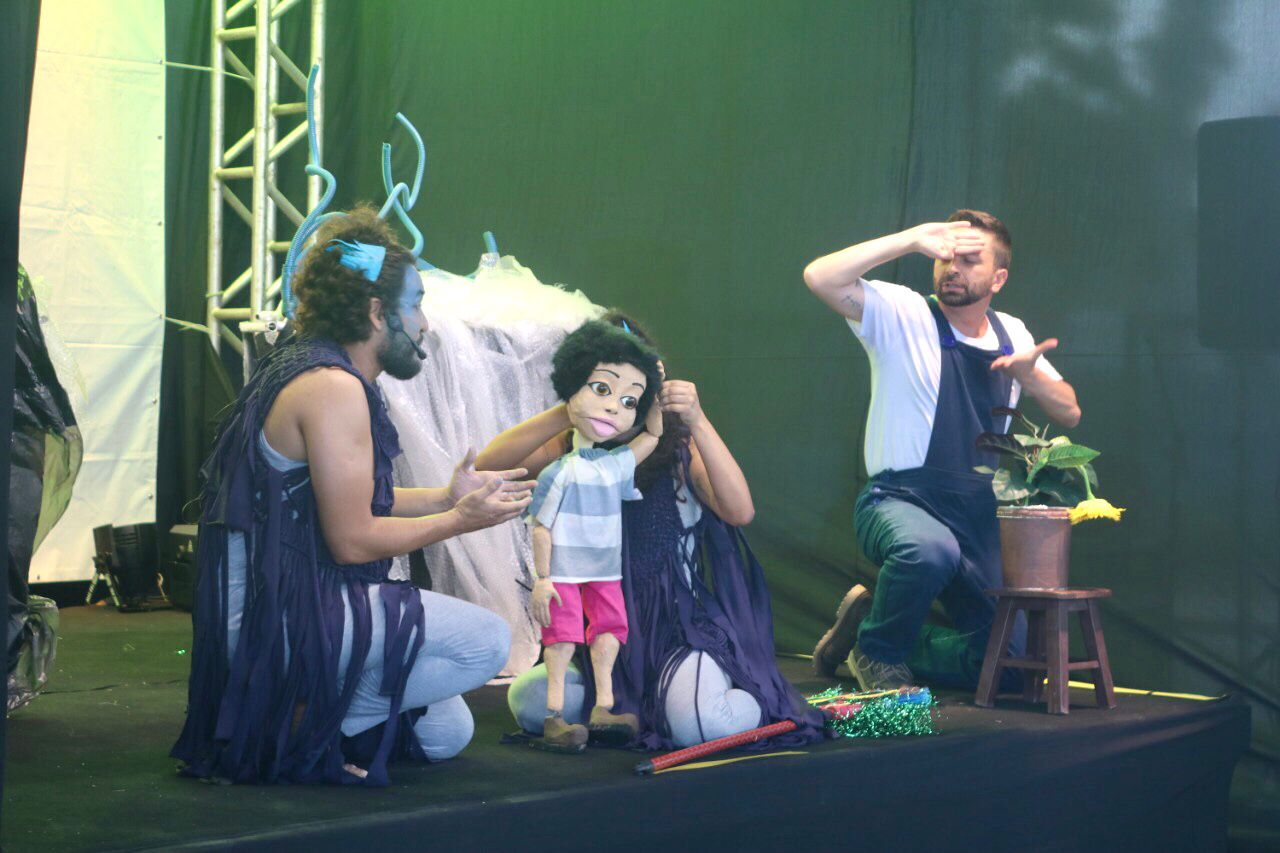No momento, você está visualizando Escola Adauto Ferreira Lima recebe apresentação do espetáculo “O presente de Cecília” da Marquise Ambiental