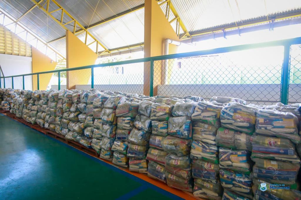 No momento, você está visualizando Prefeitura realiza entrega dos Kits de alimentação para estudantes da rede municipal e creches contratadas
