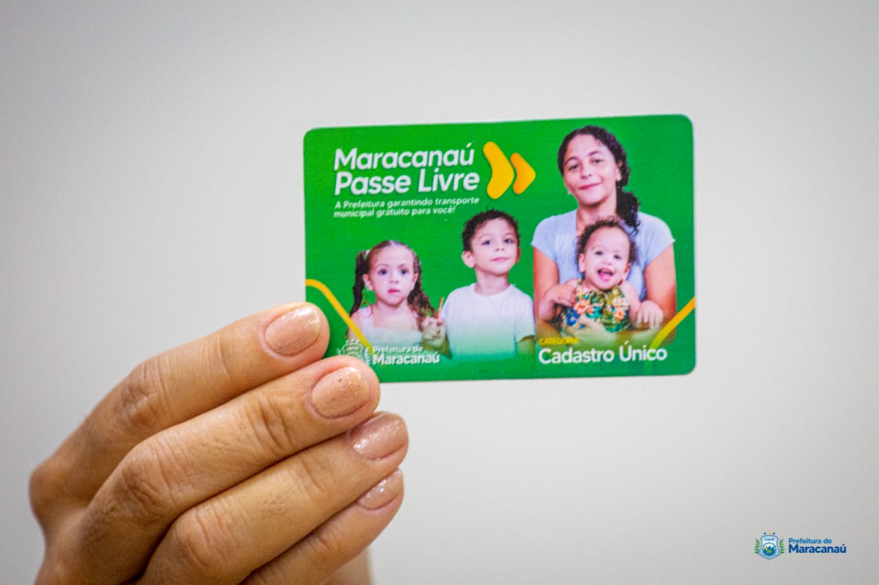 Você está visualizando atualmente Sasc entrega 2º lote dos cartões do “Maracanaú Passe Livre” a Famílias do CADÚNICO