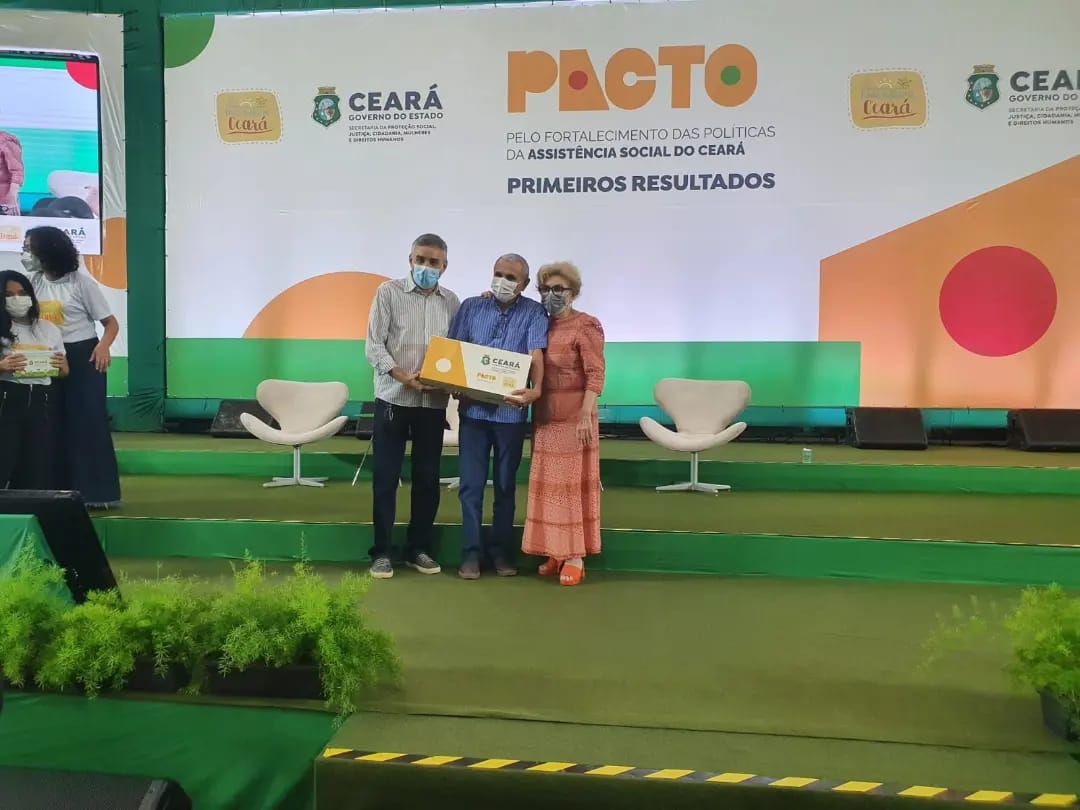 No momento, você está visualizando Maracanaú recebe onze computadores do Programa Pacto pelo Fortalecimento do SUAS