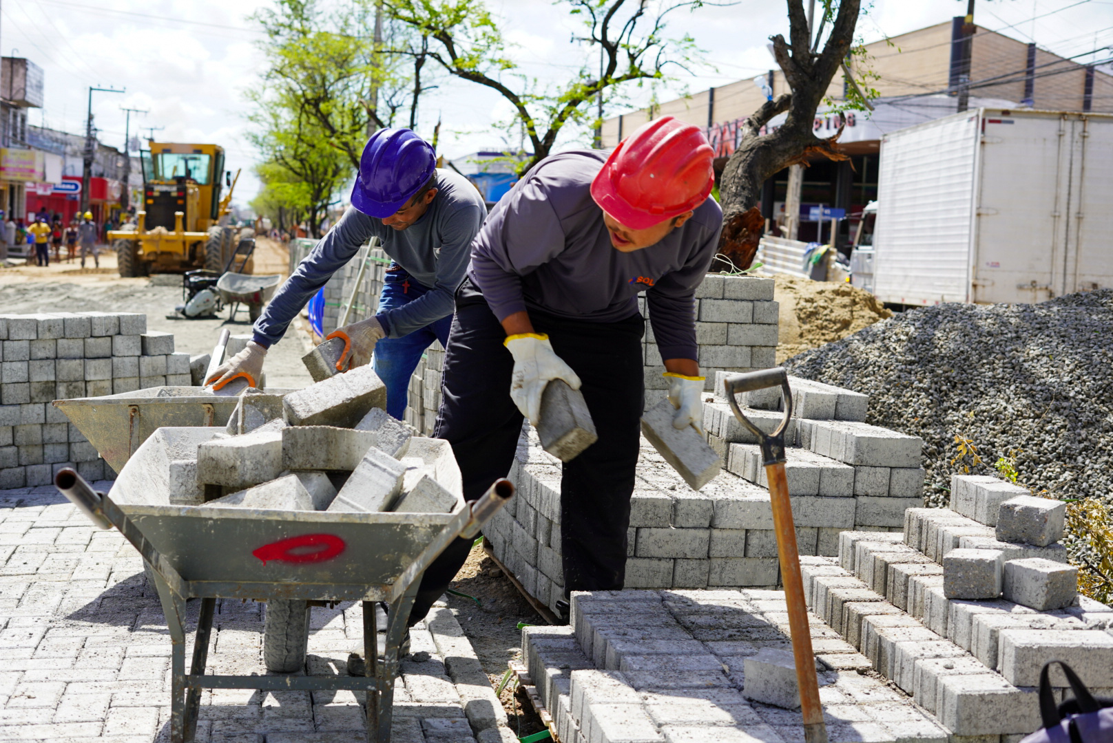 Leia mais sobre o artigo Prefeitura avança nas obras de revitalização da Avenida V