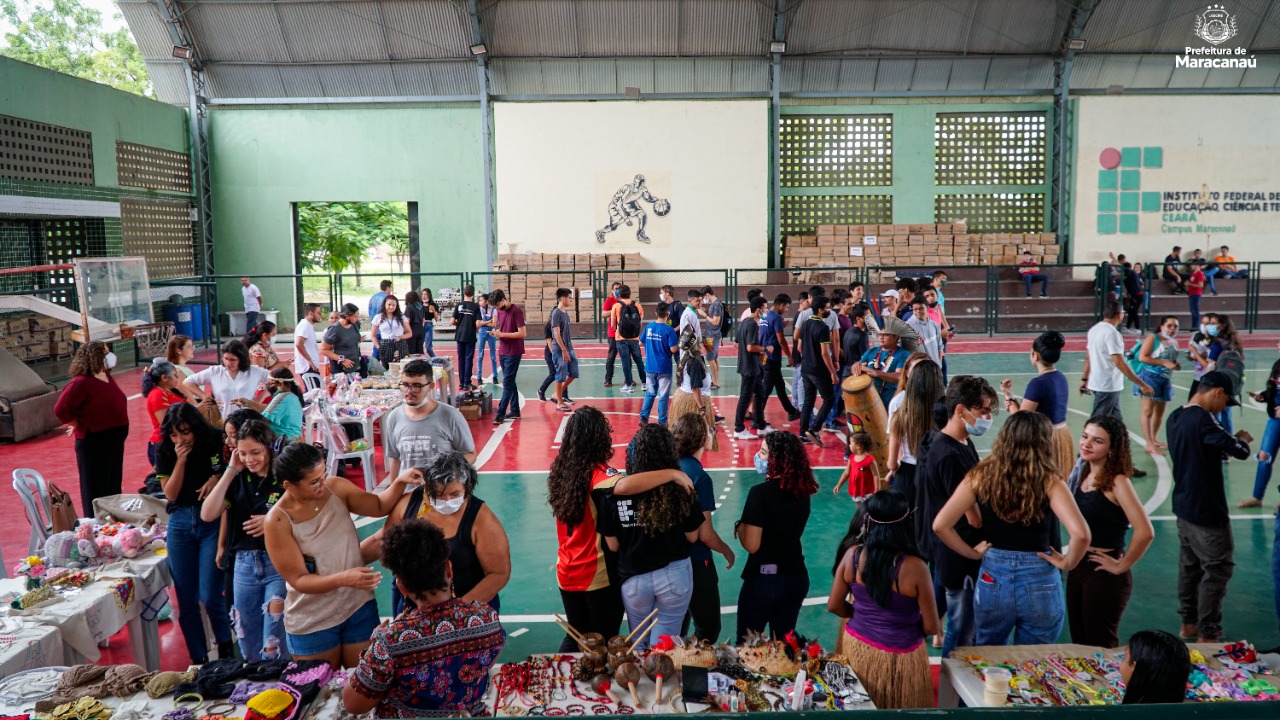 Leia mais sobre o artigo Artesãos e agricultores da Feira Maraca participam da Feira Agroecológica do IFCE