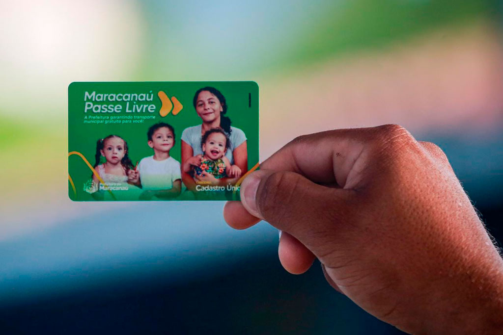 Read more about the article Prefeitura entrega sétimo lote de cartões do Programa Maracanaú Passe Livre para o público do CadÚnico