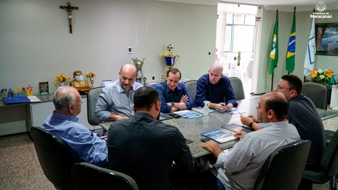 Read more about the article Prefeito Roberto Pessoa participa de reunião com representantes do Gira Bank