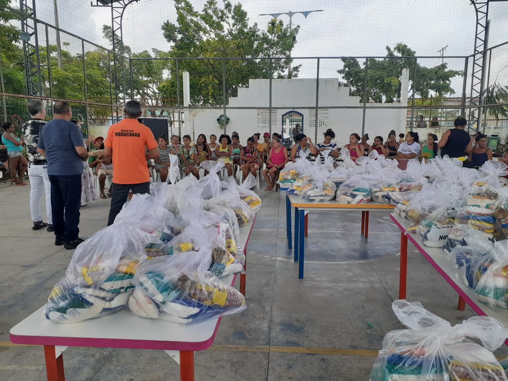 Você está visualizando atualmente Defesa Civil de Maracanaú realiza entrega de cestas básicas