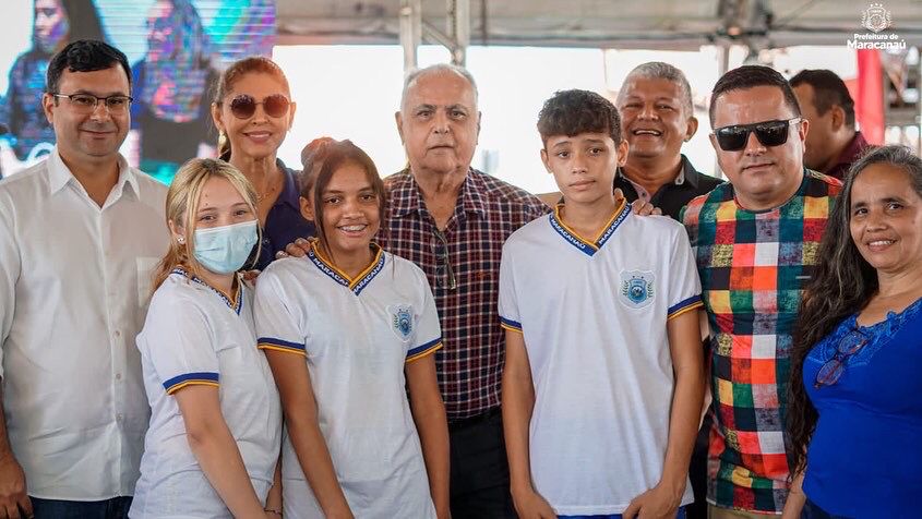 No momento, você está visualizando Fardamento escolar e Passe Livre são entregues aos Estudantes na Cidade Cenográfica do São João de Maracanaú
