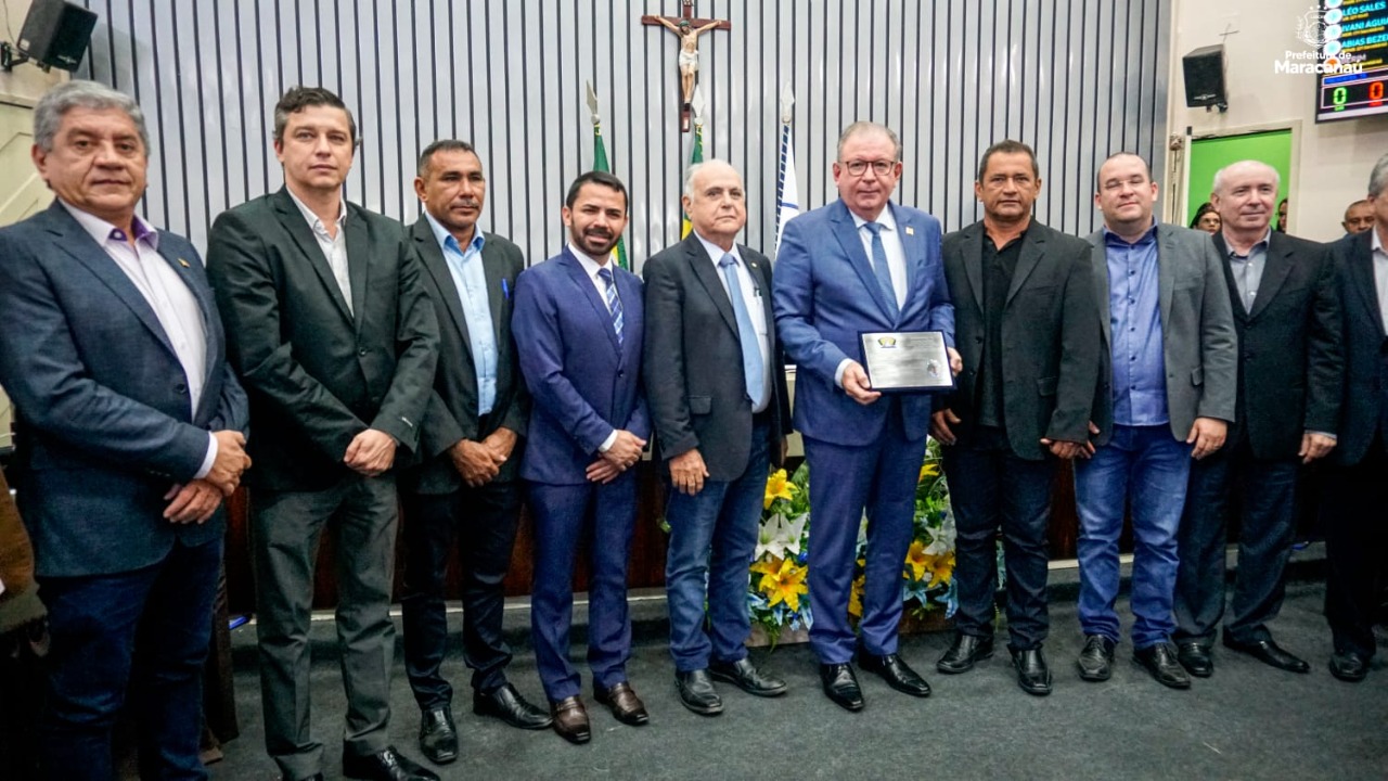 Read more about the article Prefeito prestigia entrega da Medalha Ivens Dias Branco pela Câmara Municipal