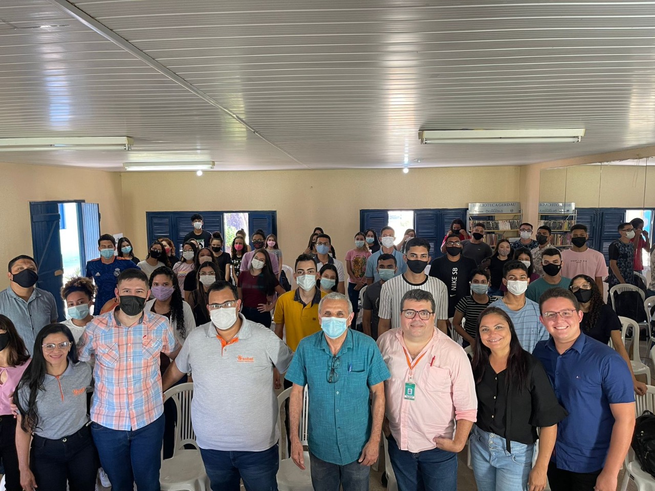 No momento, você está visualizando Jovens aprendizes participam de aula inaugural do Programa Primeiro Passo