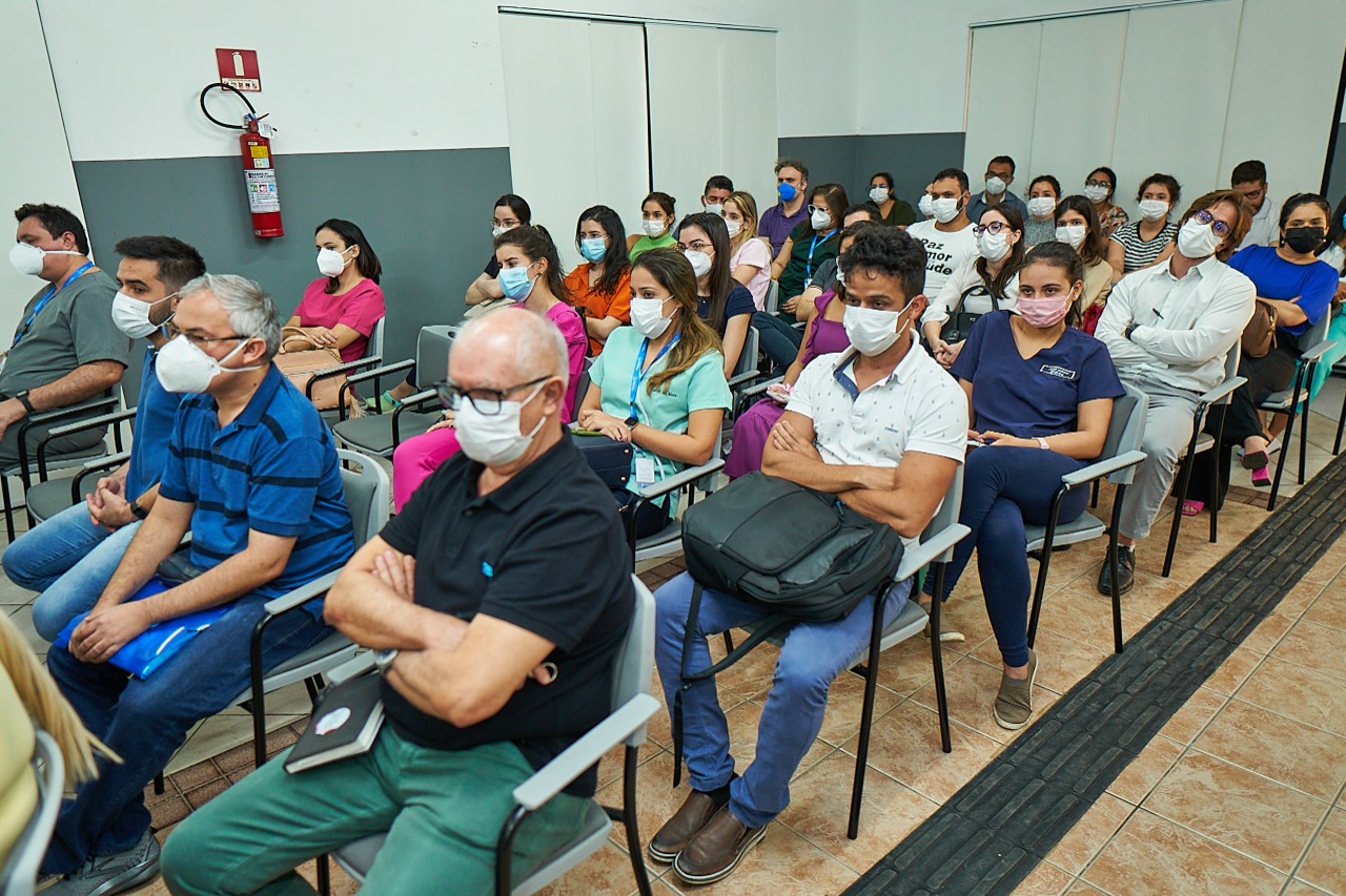 You are currently viewing Saúde realiza reunião com médicos da Atenção Primária