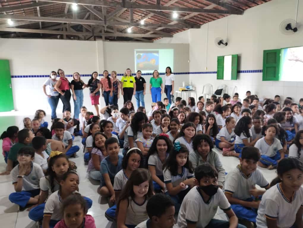 Você está visualizando atualmente Demutran realiza palestra educativa nas escolas municipais