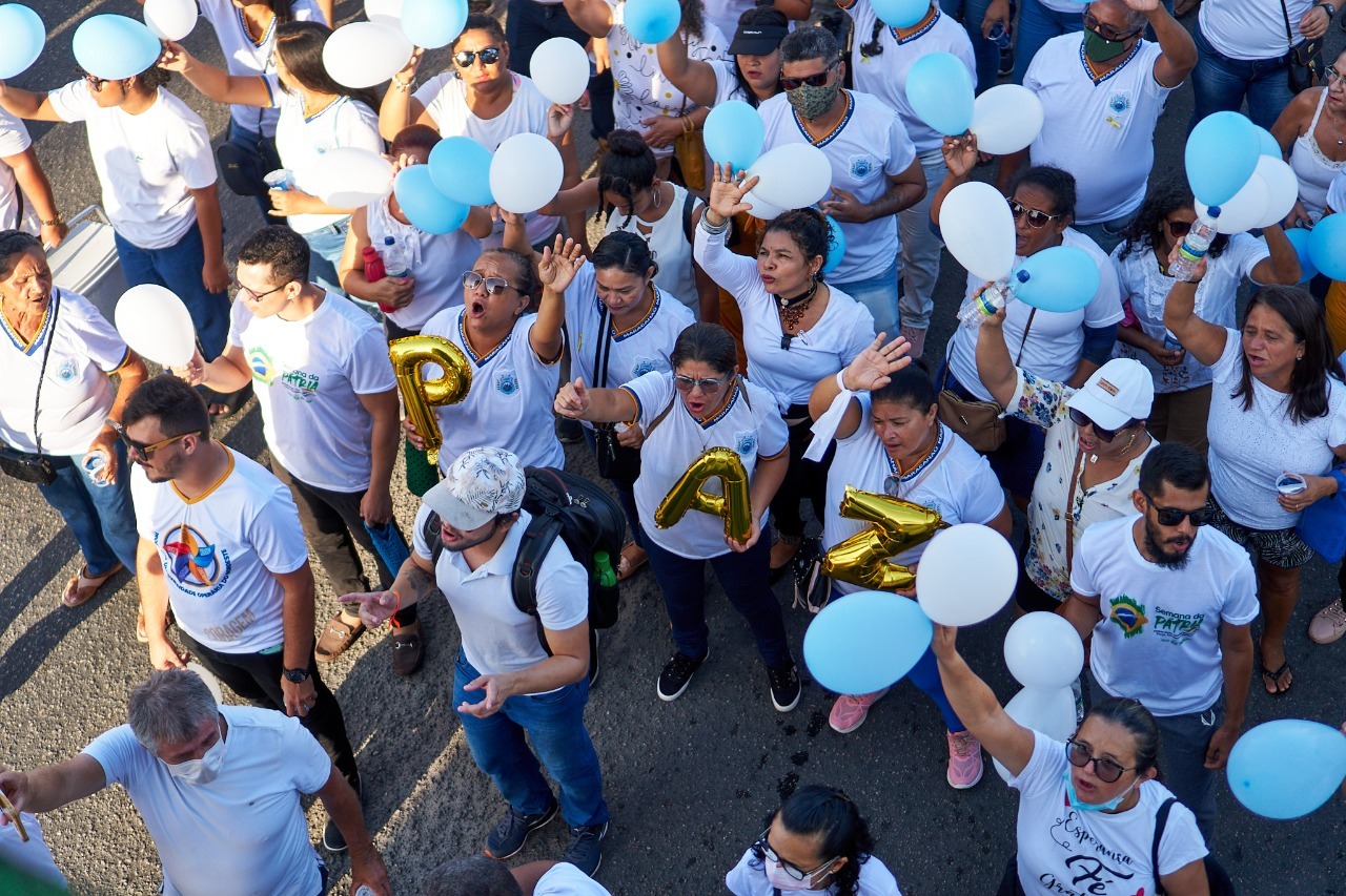 Leia mais sobre o artigo Milhares de maracanauenses participam da Caminhada pela Paz
