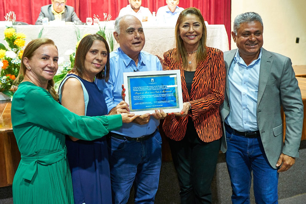 Prefeito Roberto Pessoa recebe homenagem em solenidade do Dia do Educador Físico