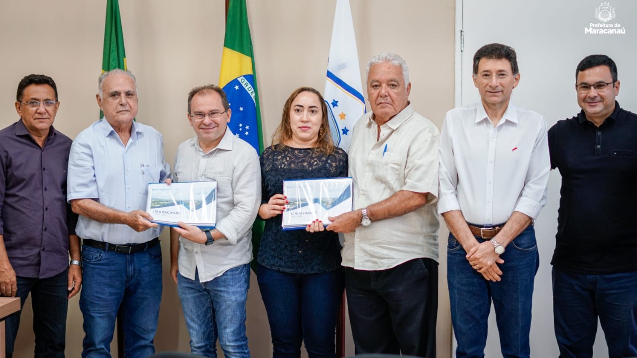 Você está visualizando atualmente Prefeitura recebe Consultoria Trainer DG para entrega formal de Projeto