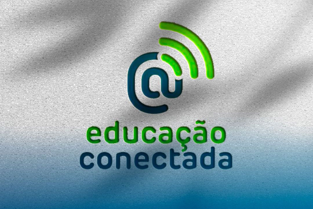 Read more about the article Escolas Municipais aderem ao Programa Educação Conectada