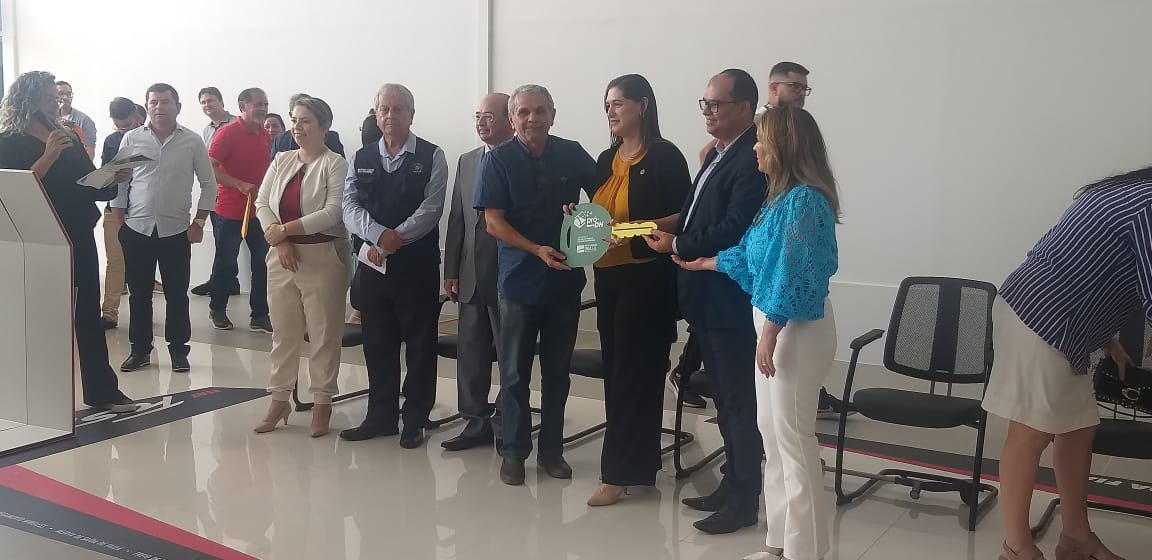 Read more about the article Conselho Tutelar de Maracanaú recebe doação de um veículo