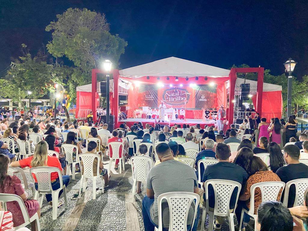 Prefeitura de Maracanaú realiza mais uma noite do Natal de Brilho
