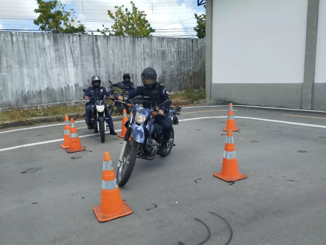 Você está visualizando atualmente Guarda Civil Municipal participa de curso de Pilotagem Segura