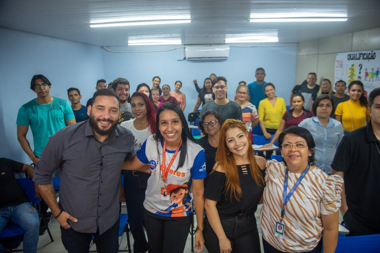 Leia mais sobre o artigo Parceria entre Prefeitura e Anali Supermercado viabiliza empregos em Maracanaú