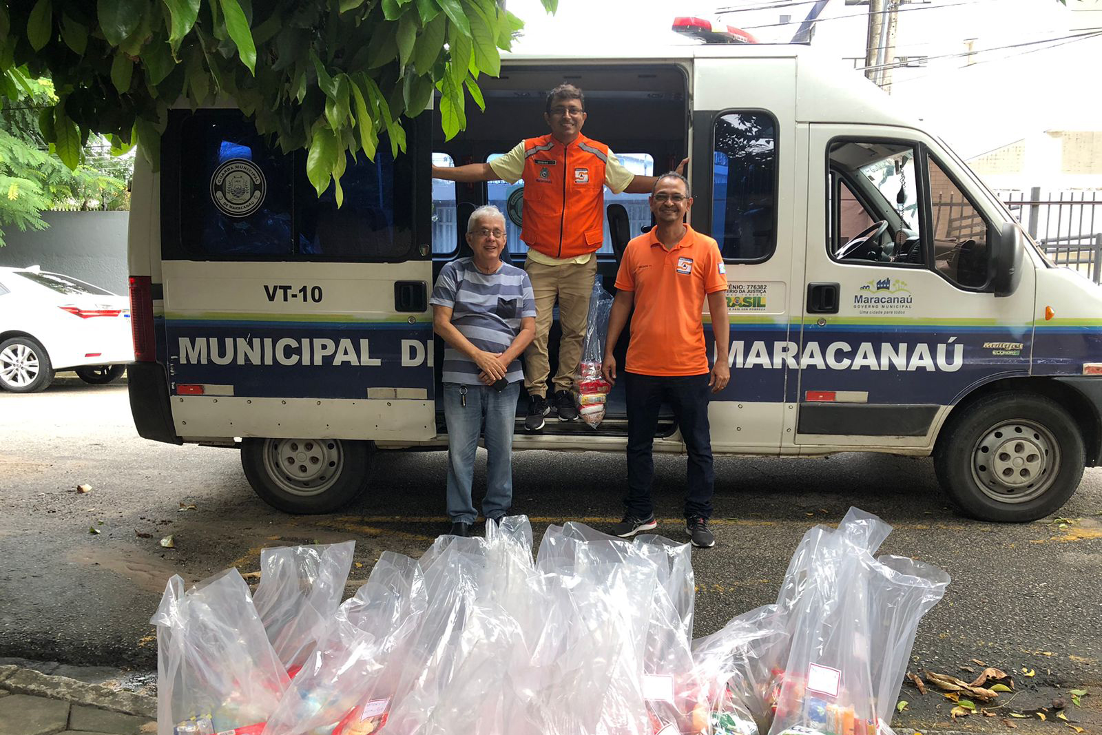 You are currently viewing Defesa Civil de Maracanaú realiza entrega de cestas básicas