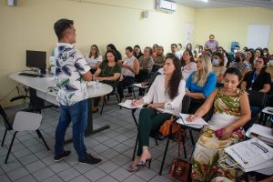 Leia mais sobre o artigo Secretaria de Saúde realiza capacitação sobre gastrostomia para enfermeiros