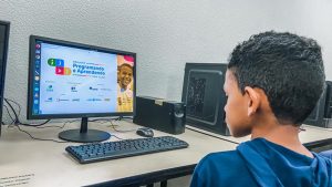 Leia mais sobre o artigo Centro de Convivência Social do Timbó realiza aula inaugural do Projeto: Programando e Aprendendo