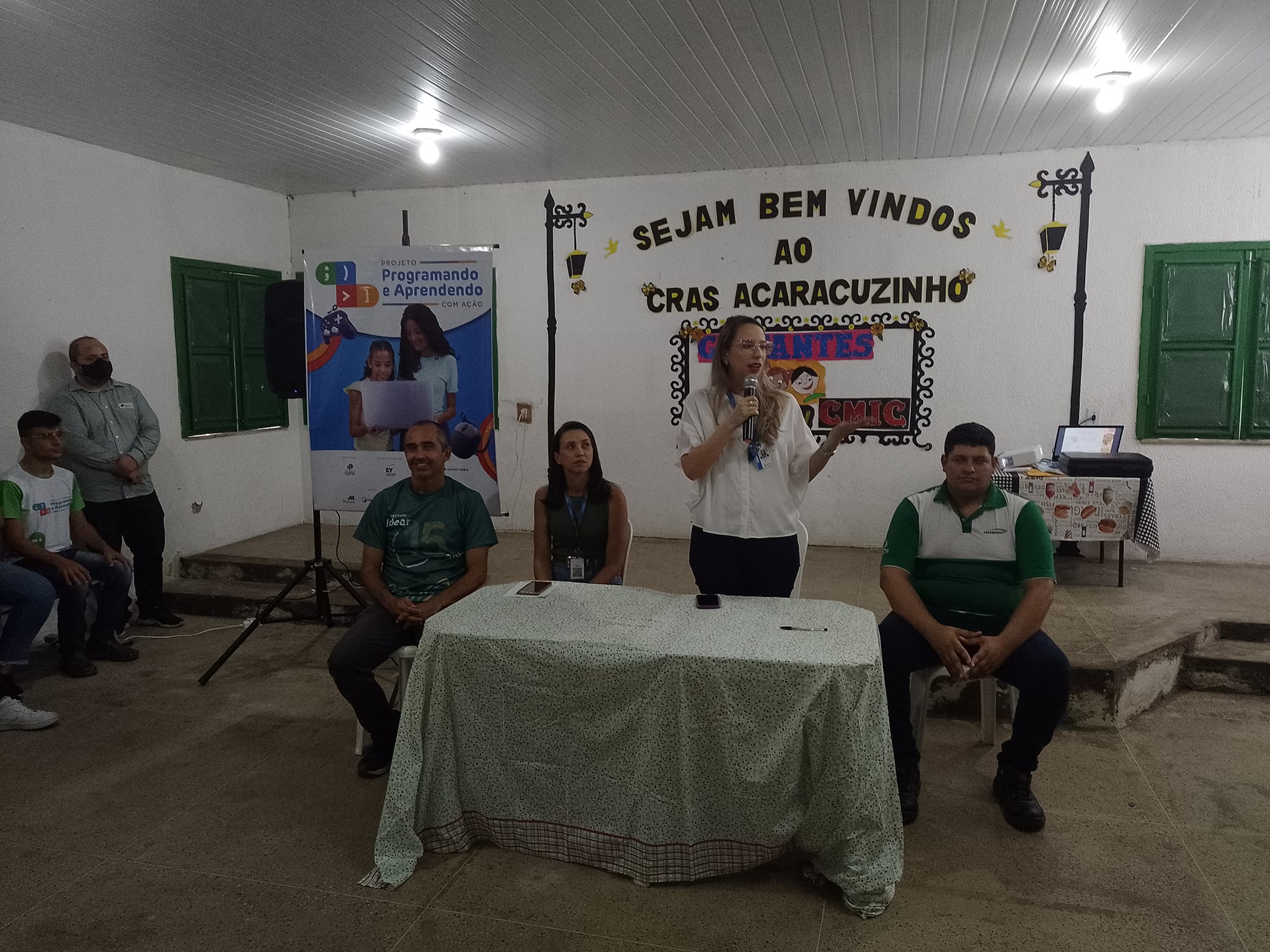 No momento você está vendo Cras Acaracuzinho inaugura laboratório de informática