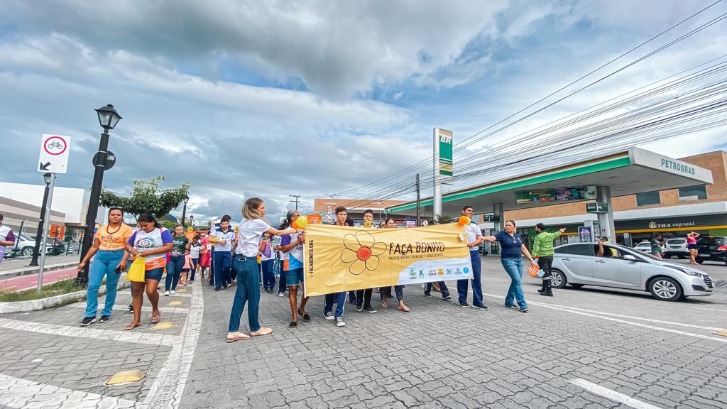 No momento você está vendo Maracanaú realiza Caminhada em alusão ao Dia Nacional de Combate ao Abuso e à Exploração Sexual Infantil