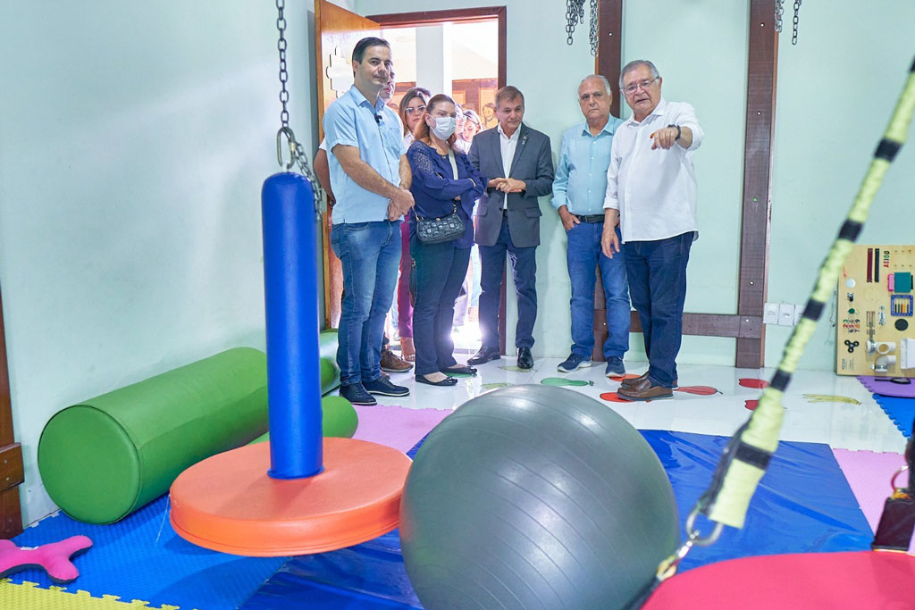 No momento você está vendo Prefeitura e IPREDE firmam parceria para instalação do Projeto Conecta em Maracanaú
