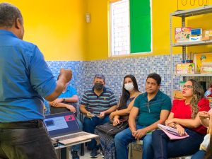 Leia mais sobre o artigo Professores participam de formação sobre os novos Laboratórios de Ciências nas Escolas Municipais