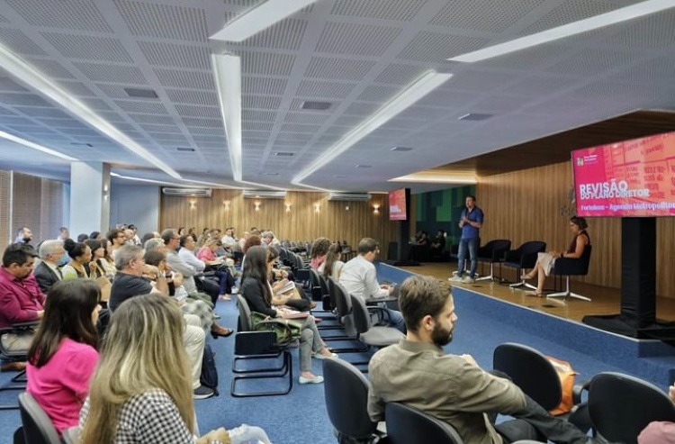 No momento, você está visualizando Prefeitura participa de reunião sobre o desenvolvimento urbano da região metropolitana