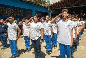 Leia mais sobre o artigo Prefeitura manterá Escolas Cívico-Militares e instituirá a 3ª ECIM em Maracanaú