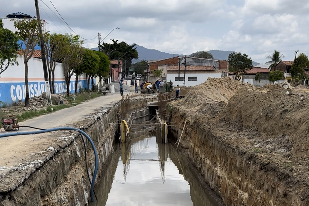 Você está visualizando atualmente Centro e Boa Vista receberão R$ 2,75 milhões em obras de drenagem e pavimentação