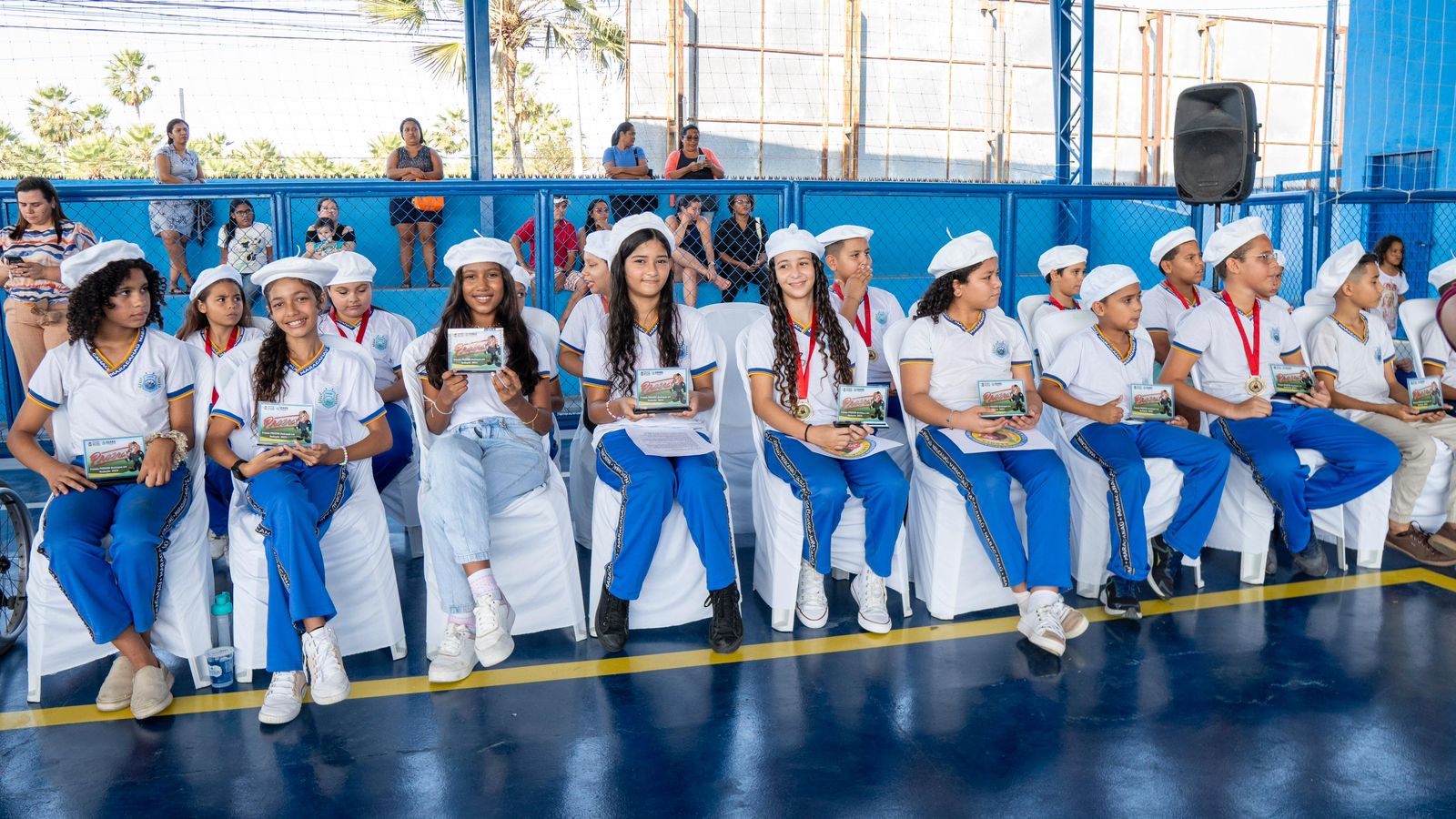 Você está visualizando atualmente Prefeitura e Polícia Militar realizam formatura de estudantes no PROERD