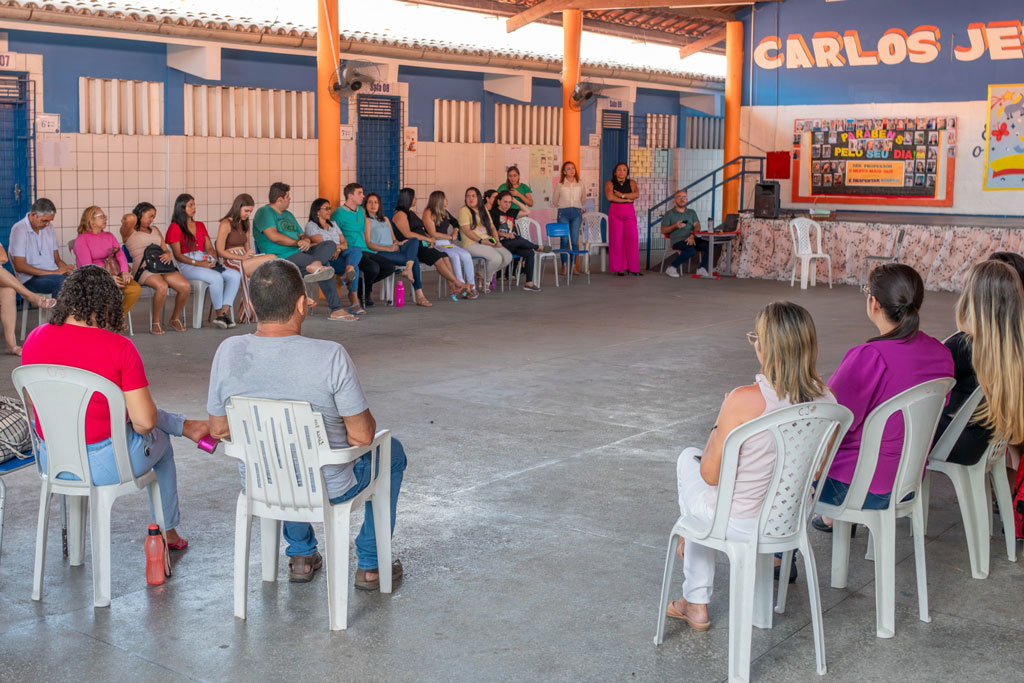 Você está visualizando atualmente Escolas da rede municipal de ensino realizam 4º Planejamento Integrado