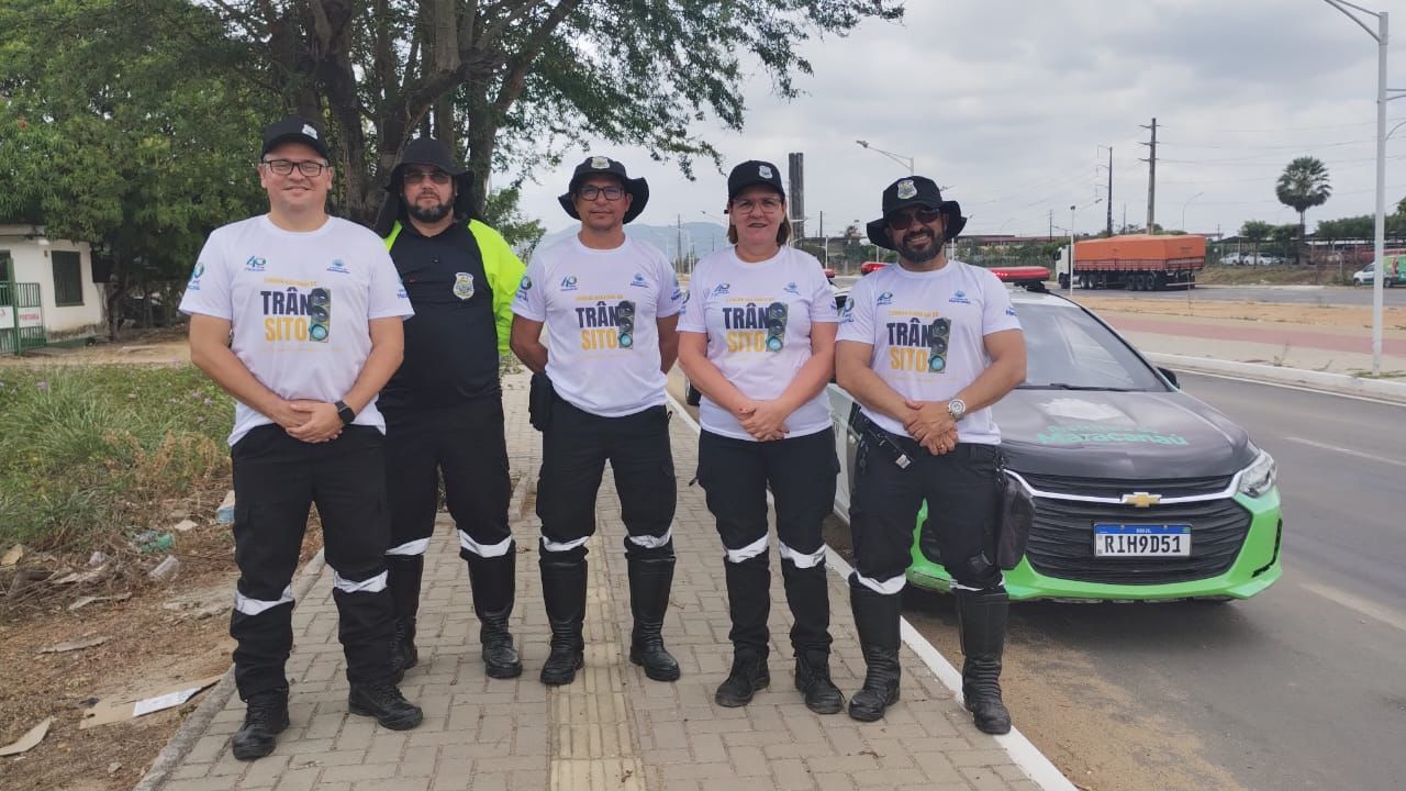 Você está visualizando atualmente Demutran realiza blitz educativa durante a Semana Nacional do Trânsito