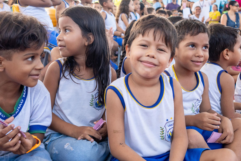 Você está visualizando atualmente Prefeitura lança o Projeto Ver e Ler que beneficiará estudantes com exames oftalmológicos e óculos de grau