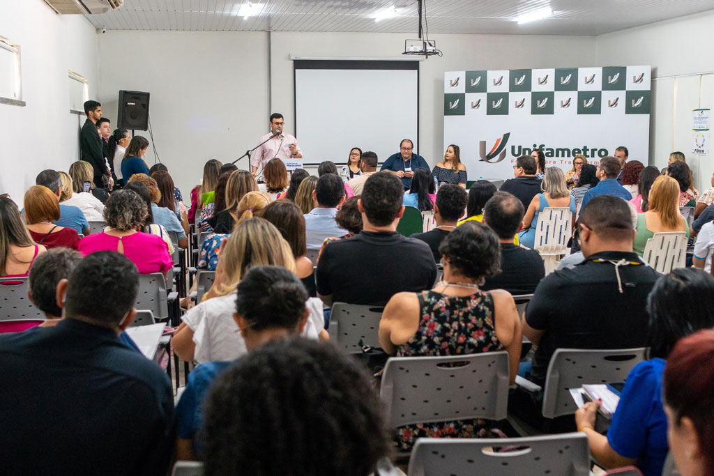No momento, você está visualizando Maracanaú realizou Conferência Municipal Extraordinária de Educação