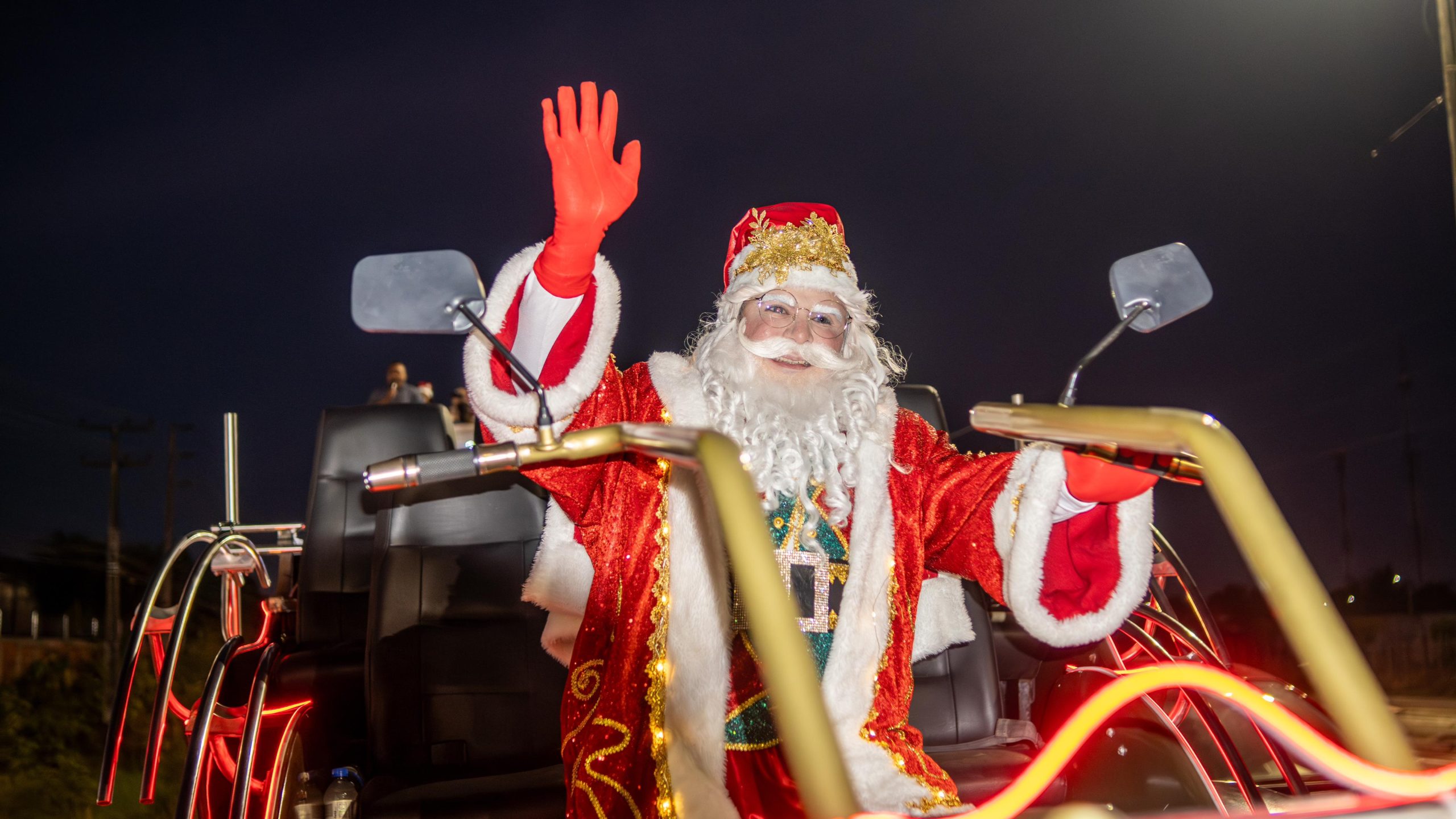 Você está visualizando atualmente Desfiles de Natal são as atrações da programação do Natal de Brilho 2023 neste fim de semana