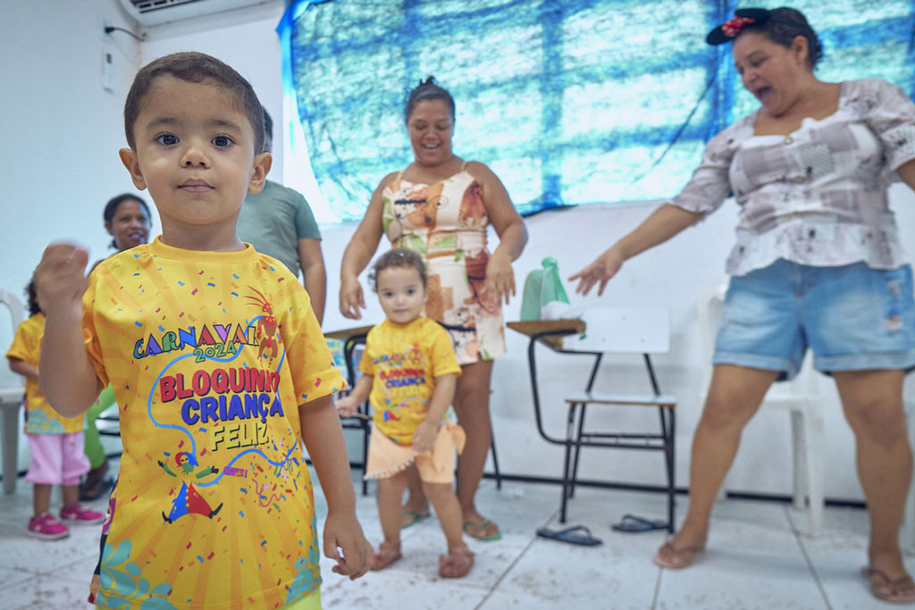 Você está visualizando atualmente Crianças de Maracanaú acompanhadas pelo Programa Criança Feliz participam de atividade de Carnaval