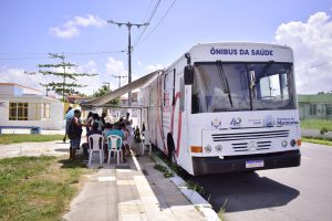 Ônibus da Saúde, em ação que ocorreu no Restaurante Popular de Maracanaú.