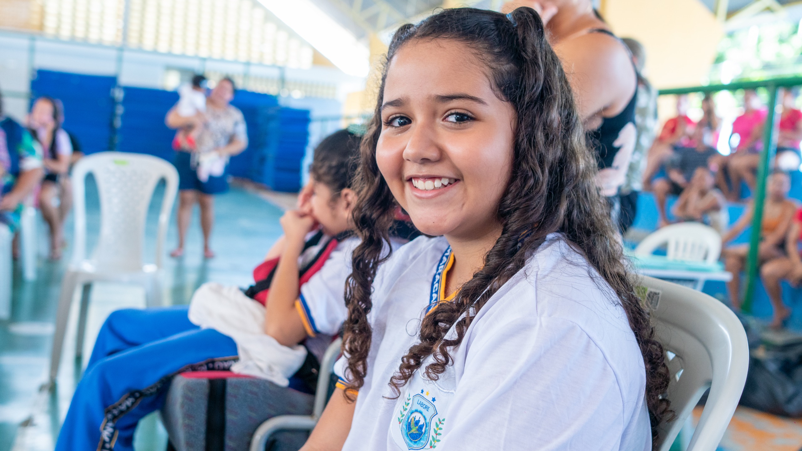 Você está visualizando atualmente Prefeitura realiza entrega de fardamentos escolares para mais de 44 mil estudantes da rede municipal